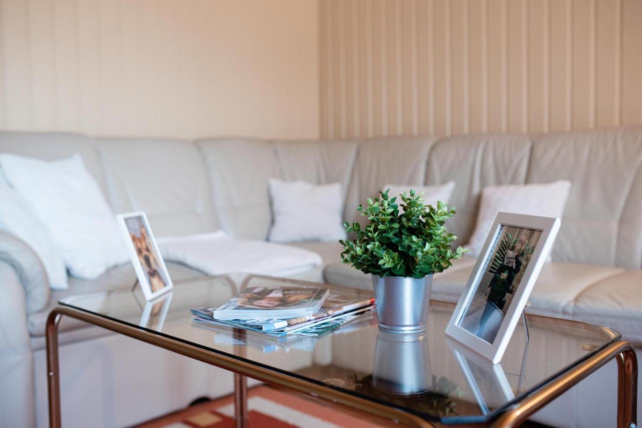 Vadkacsa Apartmanhaz Medencevel Zamárdi Exterior foto